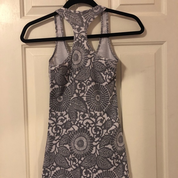 Lululemon Racerbank Tank - Picture 2 of 2